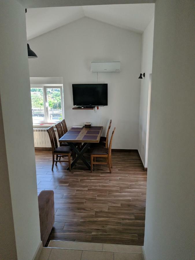 Exclusive Apartment Ana Marija 라빈 외부 사진